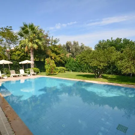 Βίλα Sleeps 8 Pool Air Con Wifi Bitez